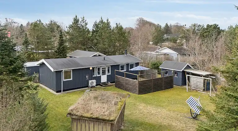 Dejligt feriehus tæt på vand og skøn natur