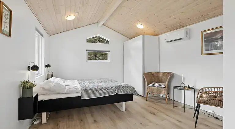 Dejligt feriehus tæt på vand og skøn natur