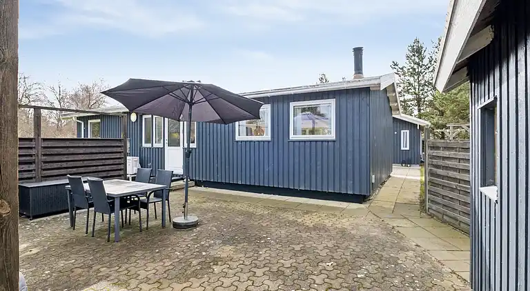 Dejligt feriehus tæt på vand og skøn natur