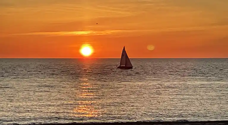 Charmantes Ferienhaus in der Stadt am Strand