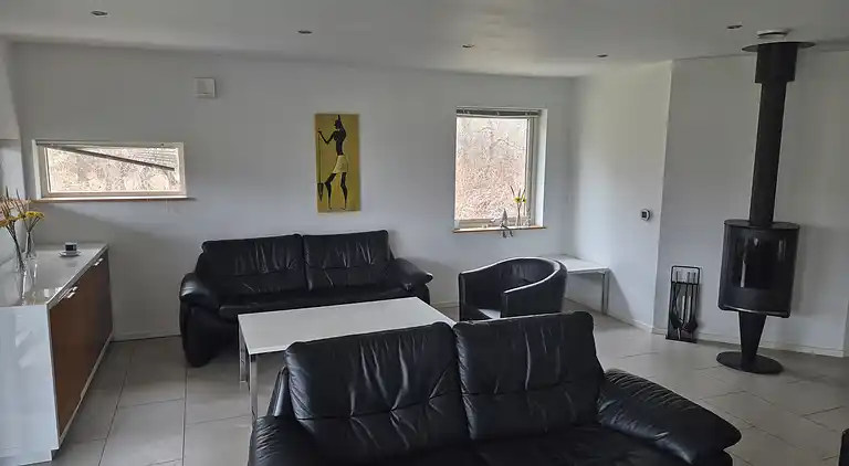 Großes Luxusferienhaus nahe Strand & Lokal