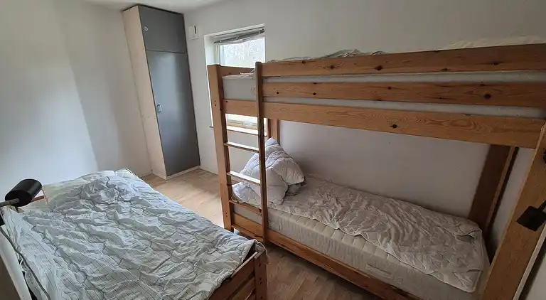 Großes Luxusferienhaus nahe Strand & Lokal