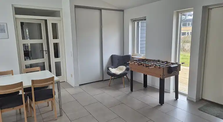 Großes Luxusferienhaus nahe Strand & Lokal