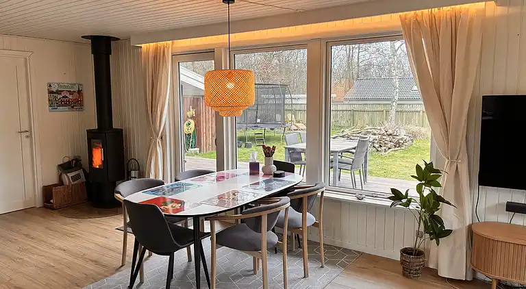 Schönes Ferienhaus mit Garten nah am Wasser