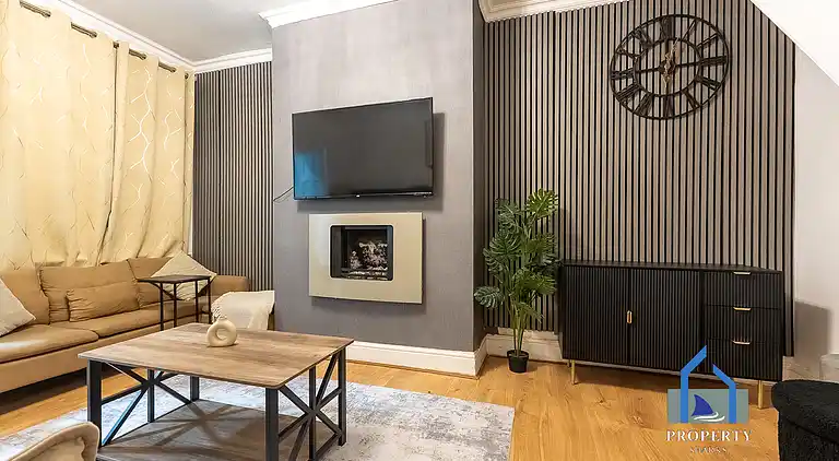 Modernes Stadthaus - Kostenloses Parken - Spielzimmer - WLAN