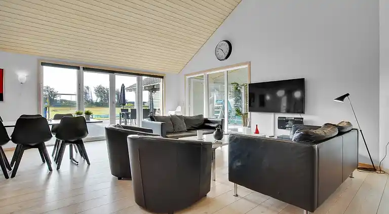 Familienfreundliches Haus bei Løkken mit Pool
