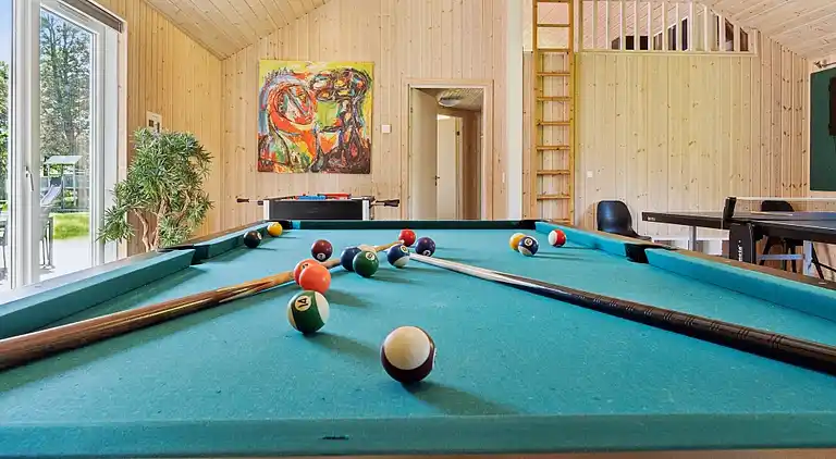 Charmantes Ferienhaus mit Pool & Spielraum