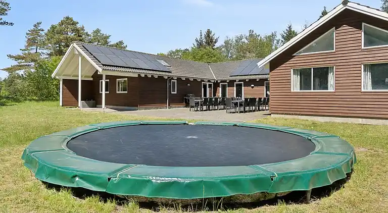 Charmantes Ferienhaus mit Pool & Spielraum