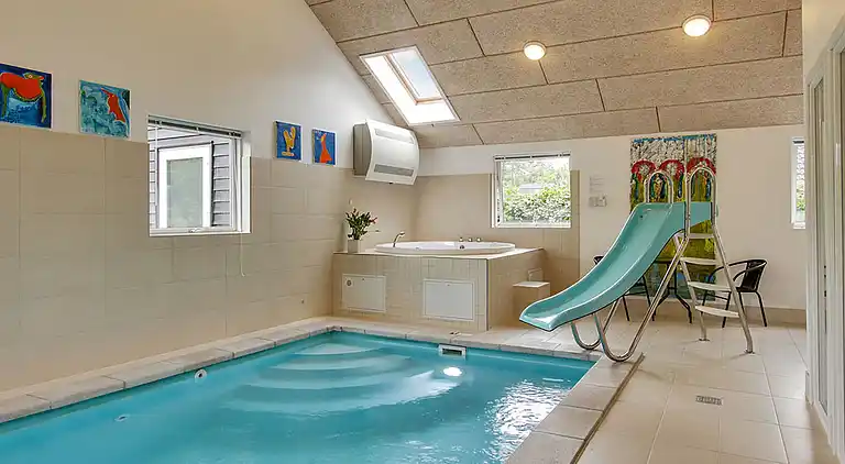 Luxus-Ferienhaus mit Pool, Spa & Aktivitäten