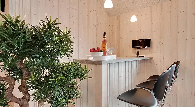 Familienhaus mit Pool, Spa & Spielraum