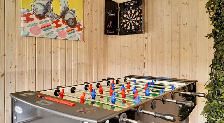 Ferienhaus mit Pool, Spa & Strandaktivitäten