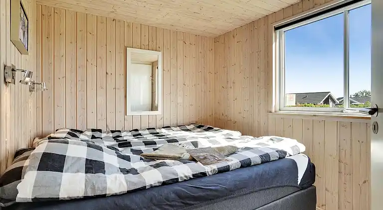 Ferienhaus mit Pool, Spa & Strandaktivitäten