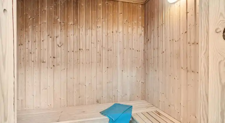 Geräumiges Ferienhaus mit Pool, Spa & Aktivitäten