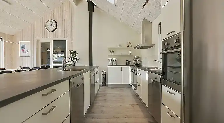 Ferienhaus mit Pool, Sauna & Freizeitraum