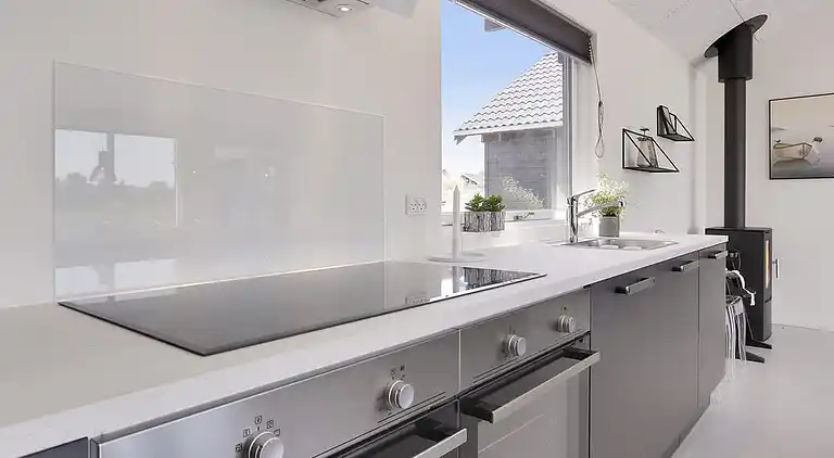 Geräumiges Ferienhaus mit Pool bei Møns Klint