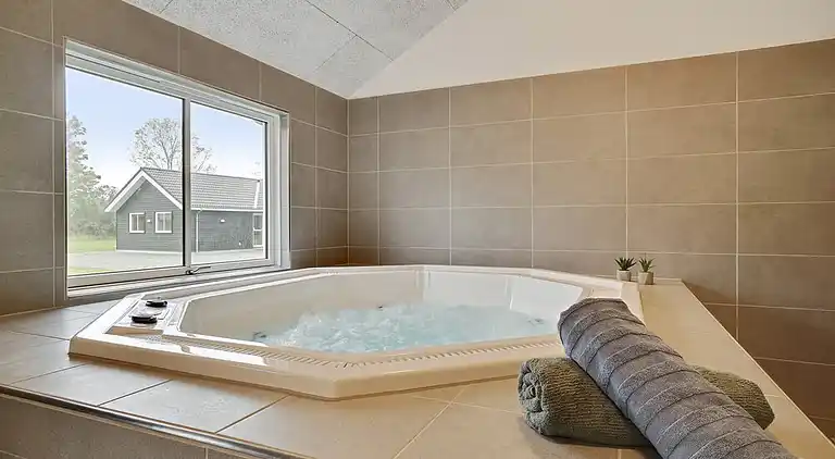 Luxus-Ferienhaus - Grenå Strand, Pool