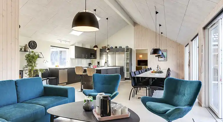 Ferienhaus für 24 auf Møn mit Pool & Spa