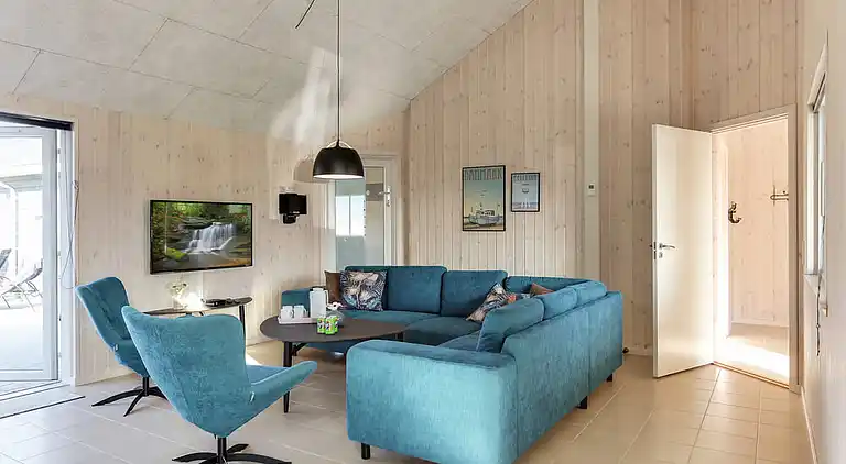 Ferienhaus für 24 auf Møn mit Pool & Spa