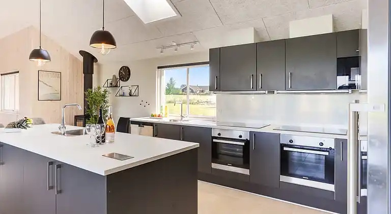 Ferienhaus für 24 auf Møn mit Pool & Spa