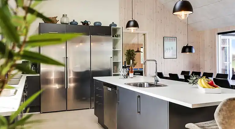 Ferienhaus für 24 auf Møn mit Pool & Spa