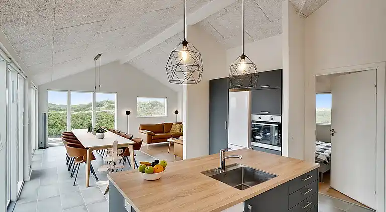 Luxus-Ferienhaus am Strand mit Spa & Spiel