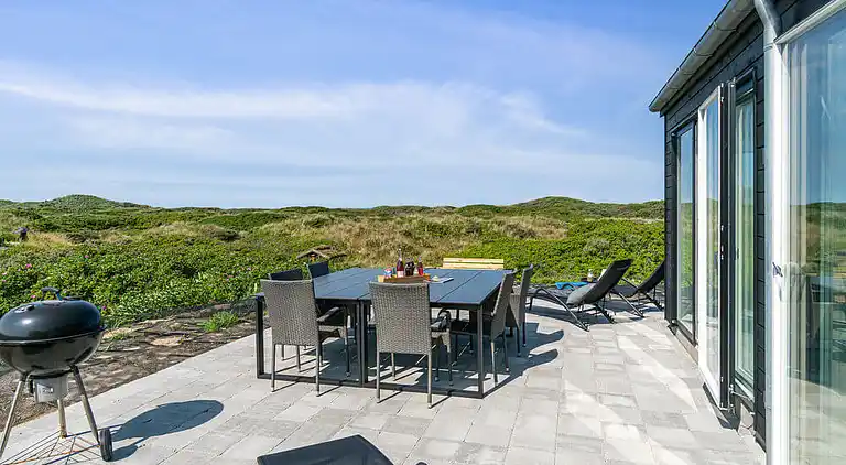 Luxus-Ferienhaus am Strand mit Spa & Spiel