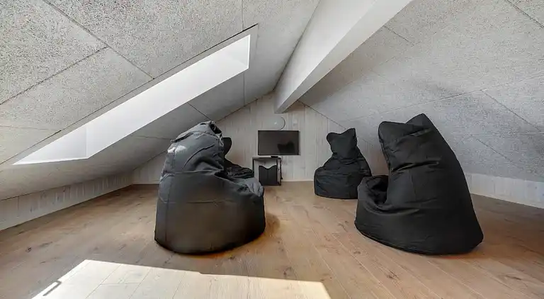 Großes Ferienhaus am Limfjord mit Pool