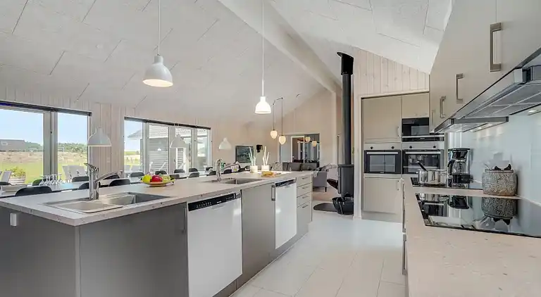 Großes Ferienhaus am Limfjord mit Pool