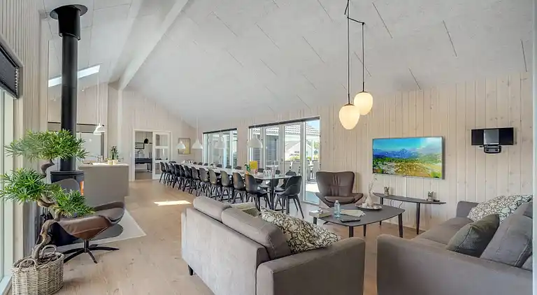 Großes Ferienhaus am Limfjord mit Pool