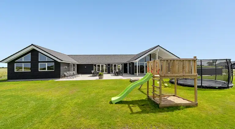 Großes Ferienhaus am Limfjord mit Pool