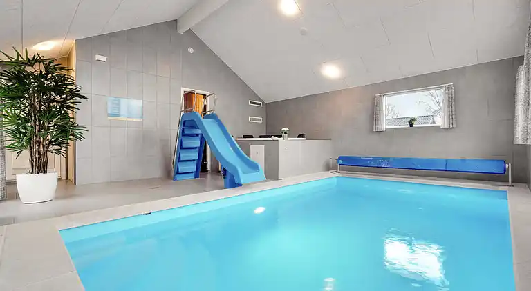 Luxus-Ferienhaus mit Pool, Spa & Aktivitäten