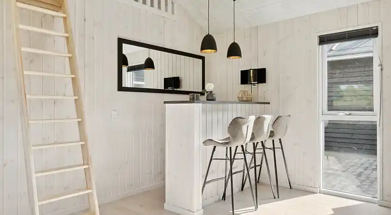 Luxusferienhaus mit Hallenbad für 18