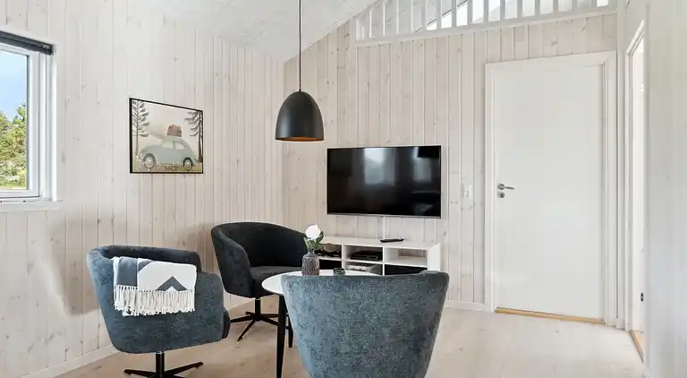 Luxusferienhaus mit Hallenbad für 18