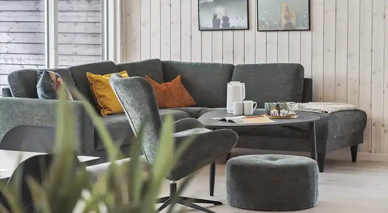 Luxusferienhaus mit Hallenbad für 18