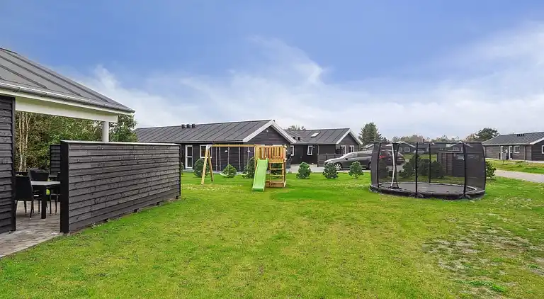 Luxusferienhaus mit Hallenbad für 18