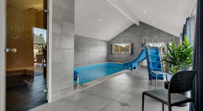 Luxus-Ferienhaus mit Pool, Spa & Spielzimmer