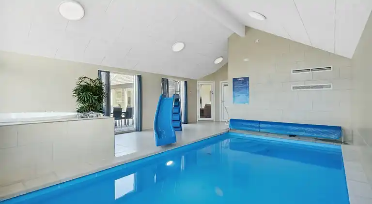 Großer Luxus am Houstrup Strand - Pool & Spa