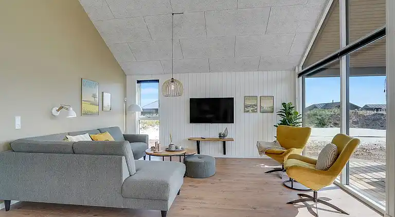 Für 18 Personen – Pool, Sauna & Freizeitraum