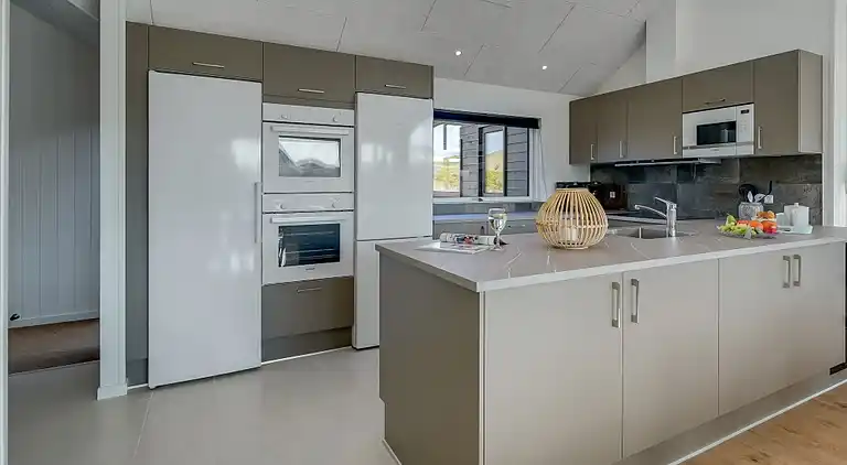 Für 18 Personen – Pool, Sauna & Freizeitraum