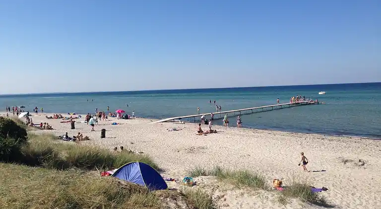 Für 18 Personen – Pool, Sauna & Freizeitraum