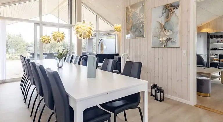 Modernes Ferienhaus in Marielyst für 14