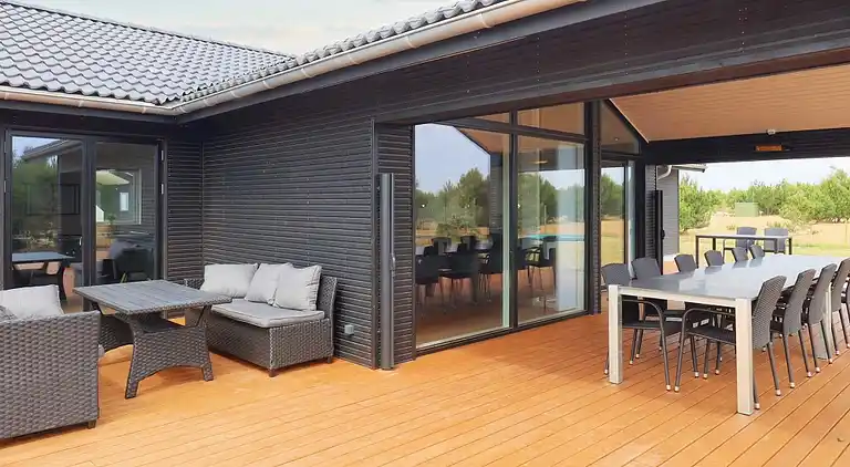 Modernes Ferienhaus in Marielyst für 14