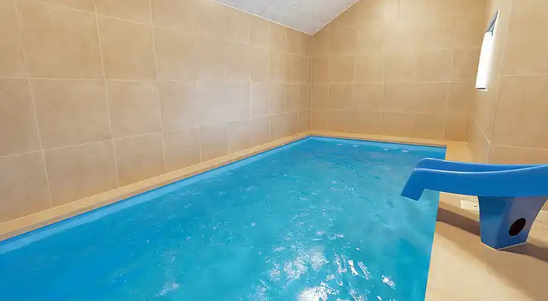 Luxus-Ferienhaus mit Pool - für 18 Pers.