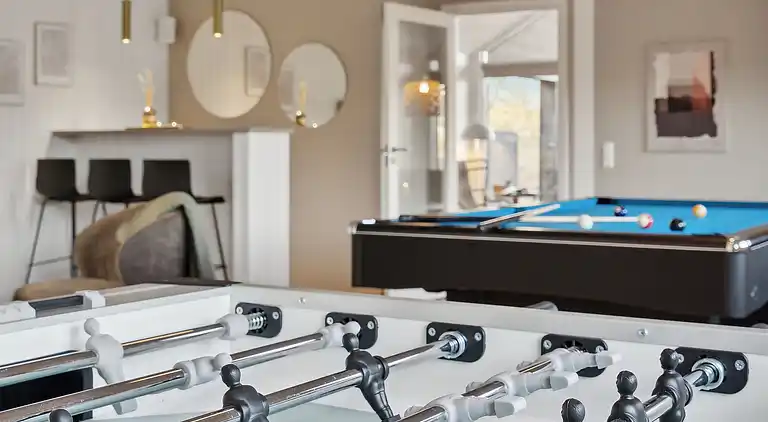 Luxus-Ferienhaus mit Pool - für 18 Pers.