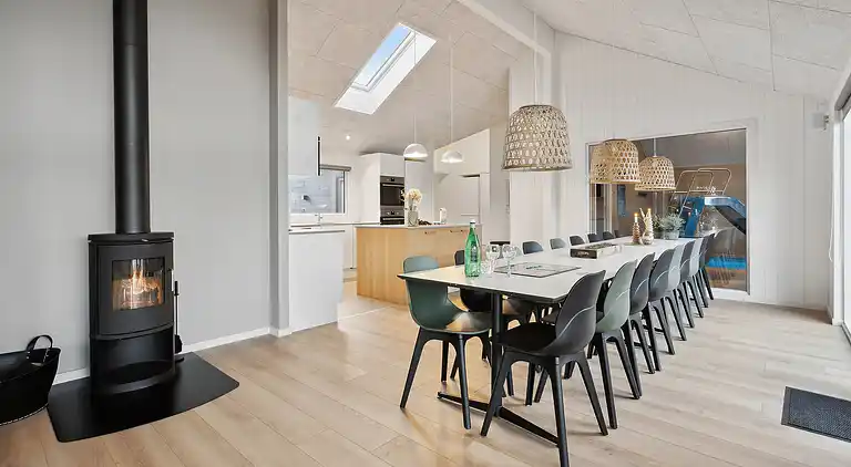 Luxus-Ferienhaus mit Pool - für 18 Pers.