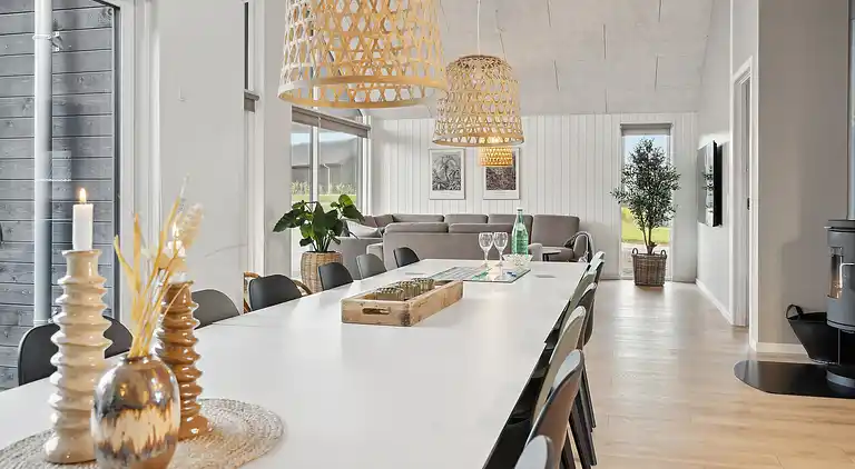 Luxus-Ferienhaus mit Pool - für 18 Pers.