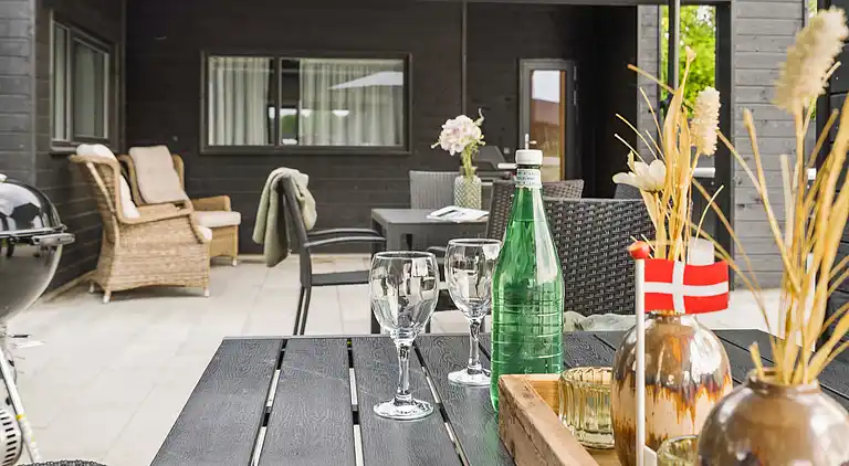 Luxus-Ferienhaus mit Pool - für 18 Pers.