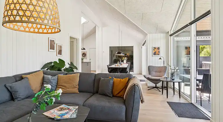 Luxus-Sommerhaus in Højby, Pool & Spa