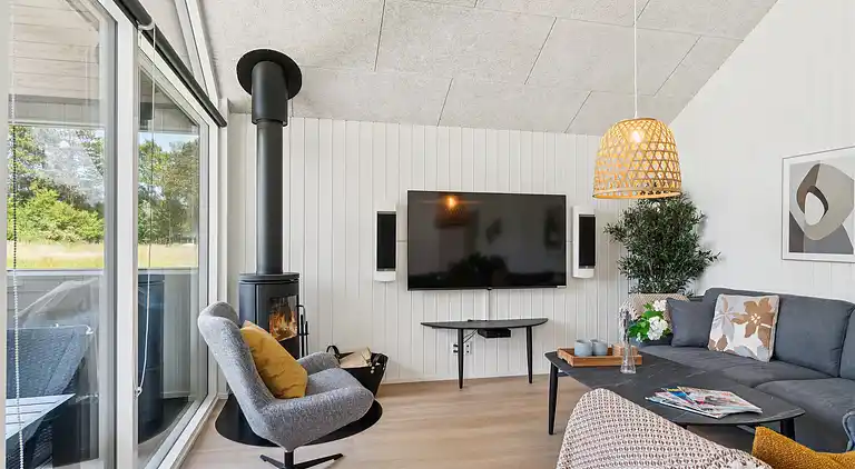 Luxus-Sommerhaus in Højby, Pool & Spa