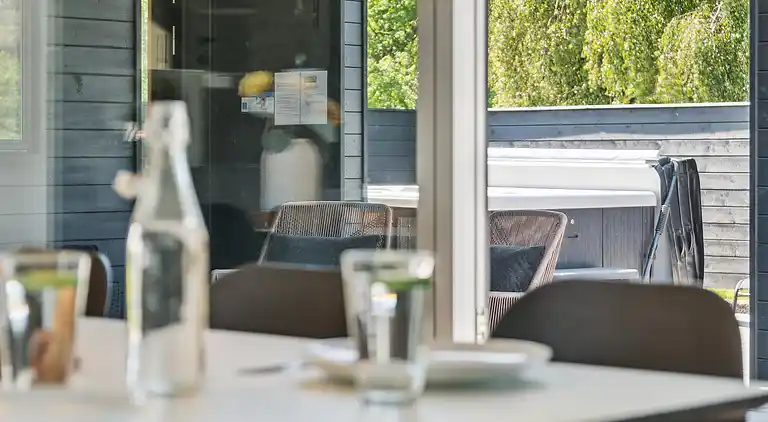 Luxus-Sommerhaus in Højby, Pool & Spa